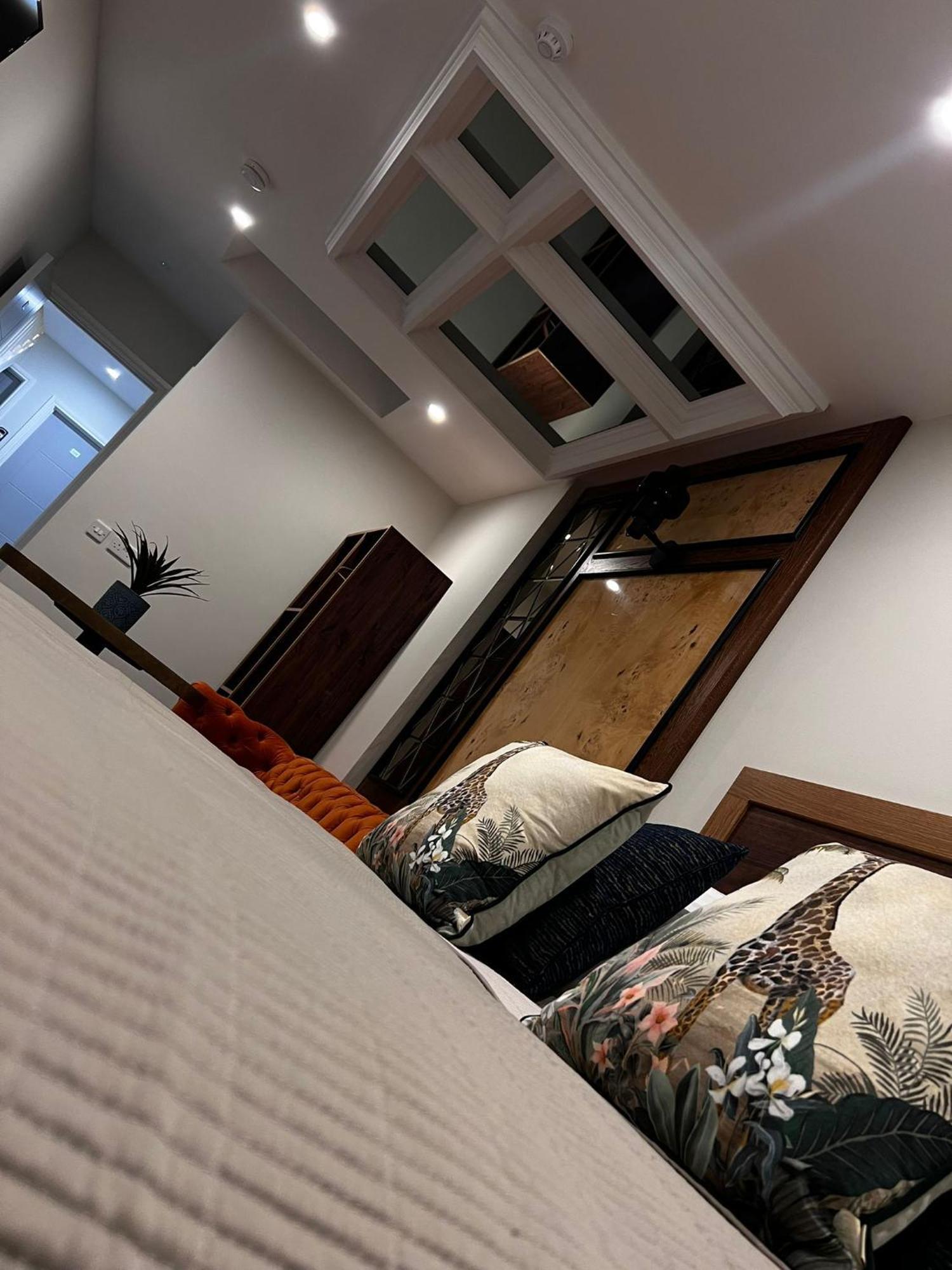 53 Luxury Rooms Maynooth Bagian luar foto