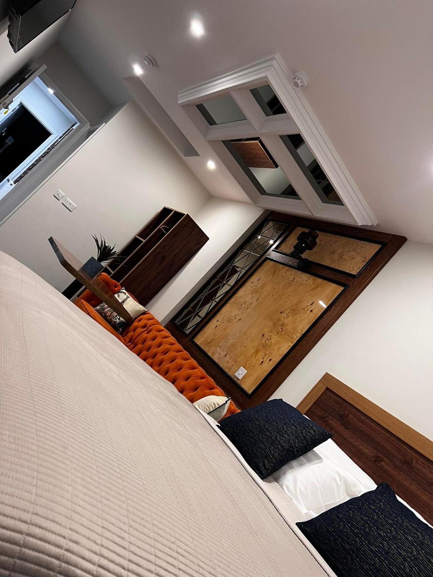 53 Luxury Rooms Maynooth Bagian luar foto